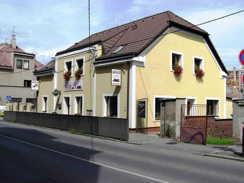 Hotel Penzion Coupe Příbram Exterior foto